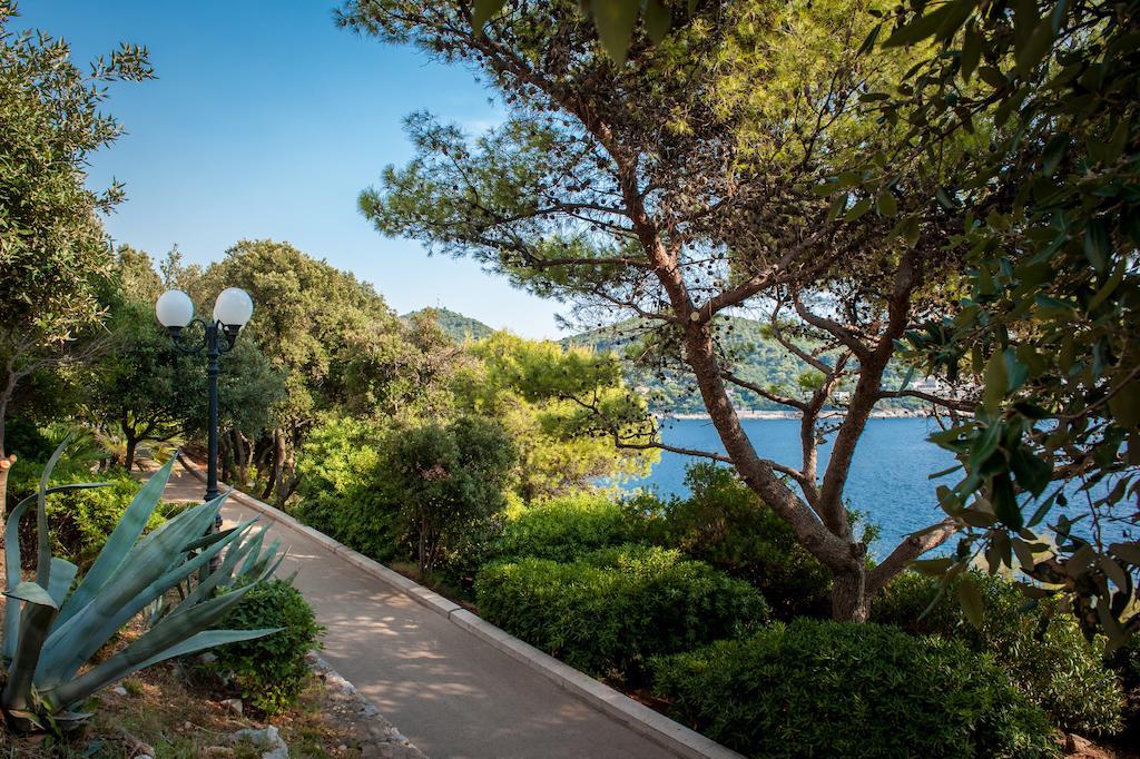 Royal Ariston Hotel Дубровник The coast of the island of Brač